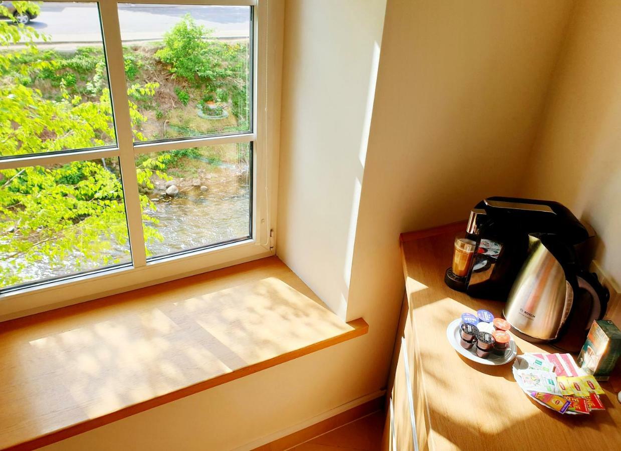 Exceptional Uzupis Bridge 3 Bedroom Apartment Vilna Exterior foto